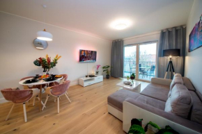 Maya's Flats & Resorts - River View in Danzig